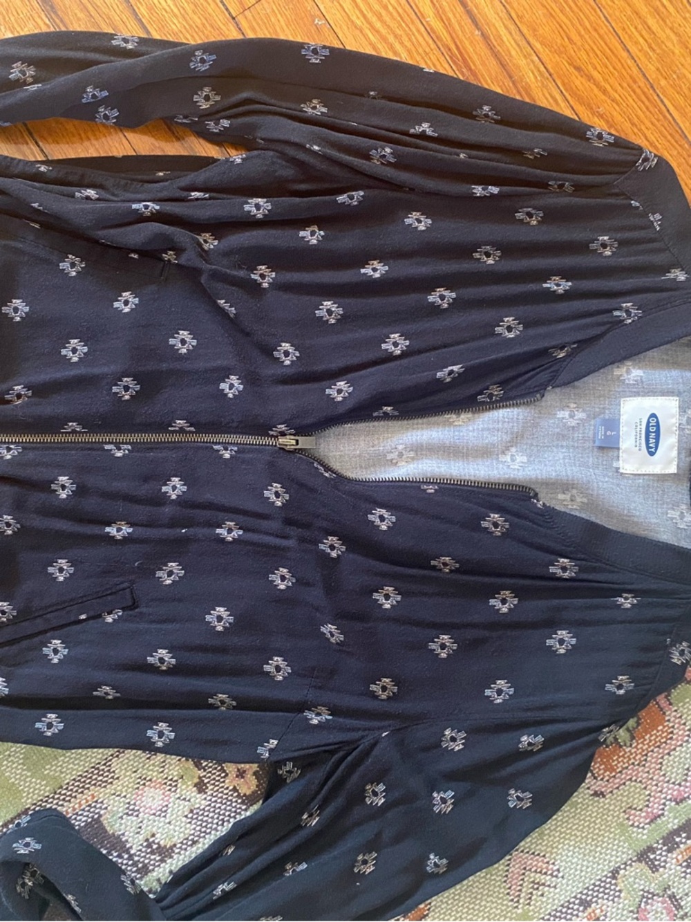 Old Navy Black and Cream Zip-Up Cardigan with Subtle Geometric Motif